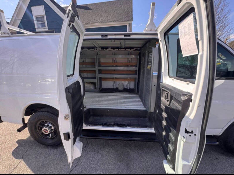 2016 GMC Savana 2500
