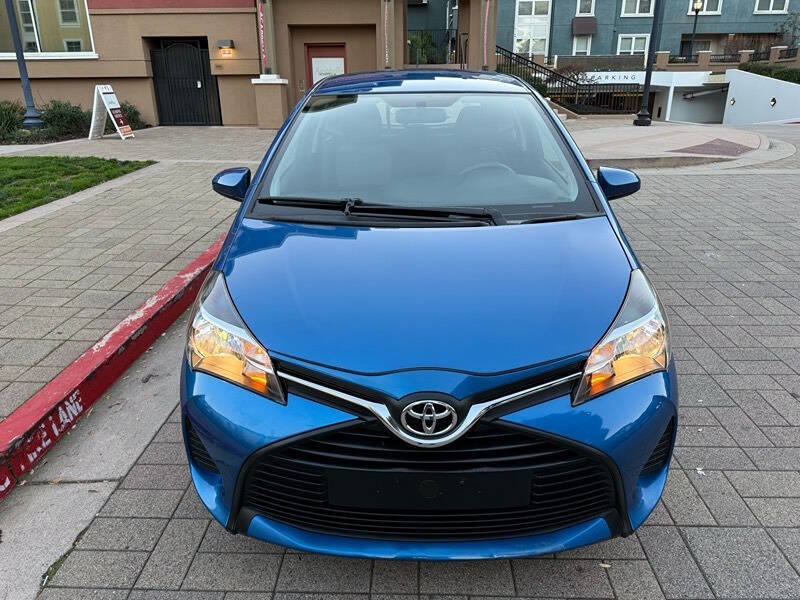 2016 Toyota Yaris 3-Door LE