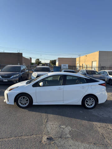 2022 Toyota Prius L Eco