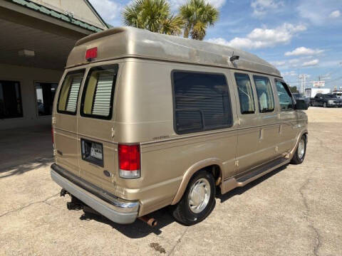 2000 Ford E-Series E-150