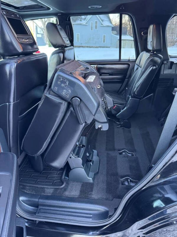 2017 Lincoln Navigator Select