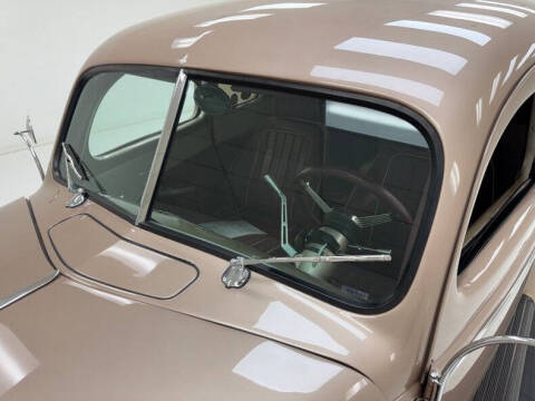 1940 Ford Deluxe