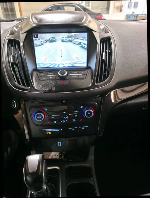 2019 Ford Escape SE