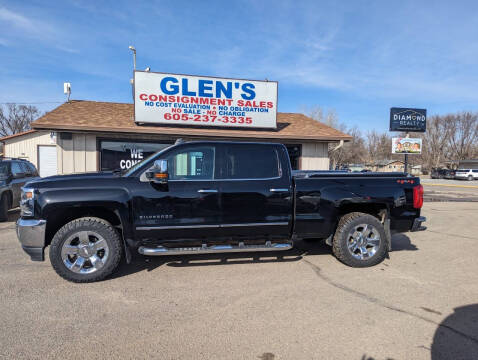 2018 Chevrolet Silverado 1500 for sale at Glen's Auto Sales in Watertown SD