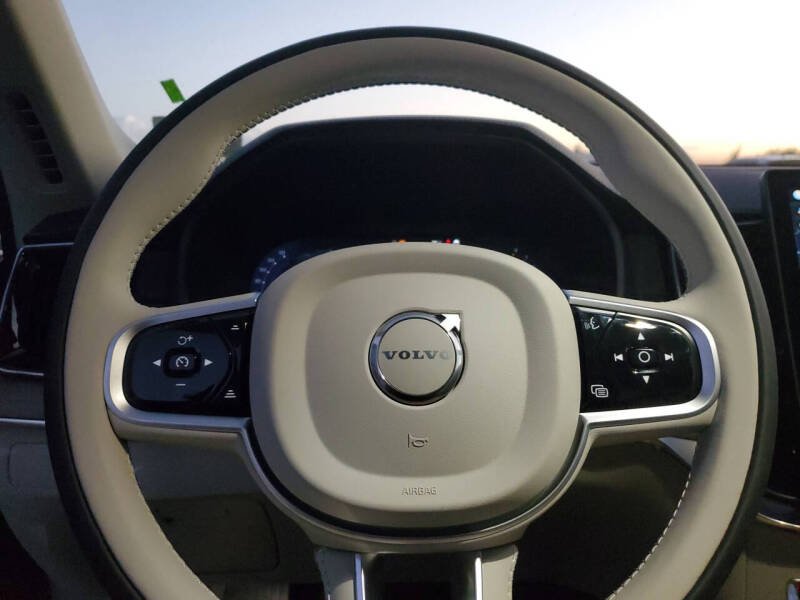 2026 Volvo XC90 B6 Ultra Dark 7P