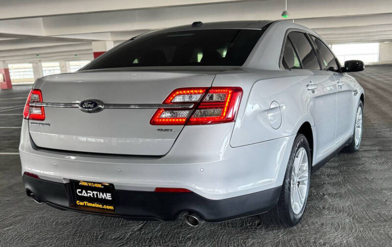 2019 Ford Taurus SEL