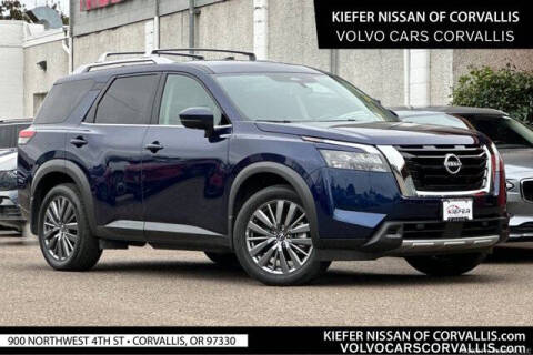 2025 Nissan Pathfinder SL