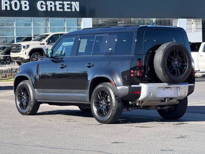 2024 Land Rover Defender 110 P300 S