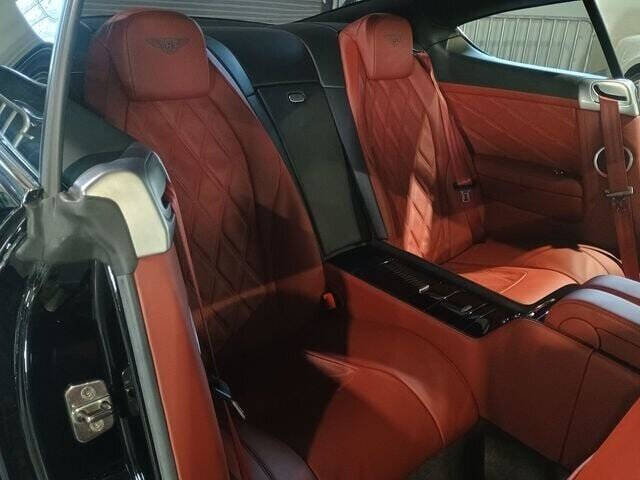 2015 Bentley Continental 25