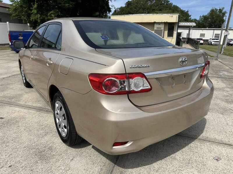 2011 Toyota Corolla LE