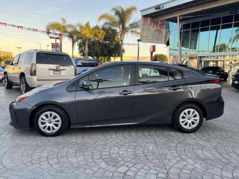 2019 Toyota Prius XLE