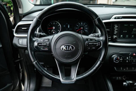 2017 Kia Sorento LX