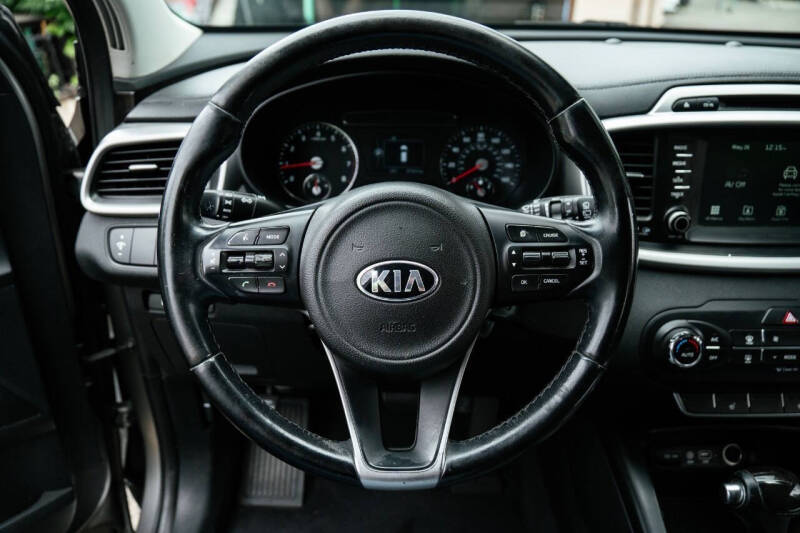 2017 Kia Sorento LX