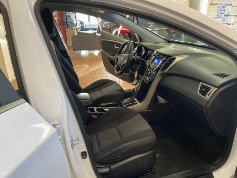 2017 Hyundai Elantra GT