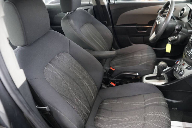 2015 Chevrolet Sonic LT Auto