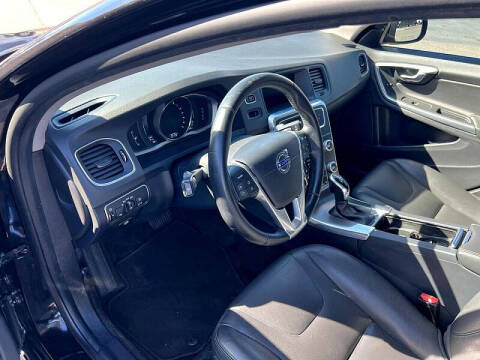 2016 Volvo V60 T5 Drive-E Premier