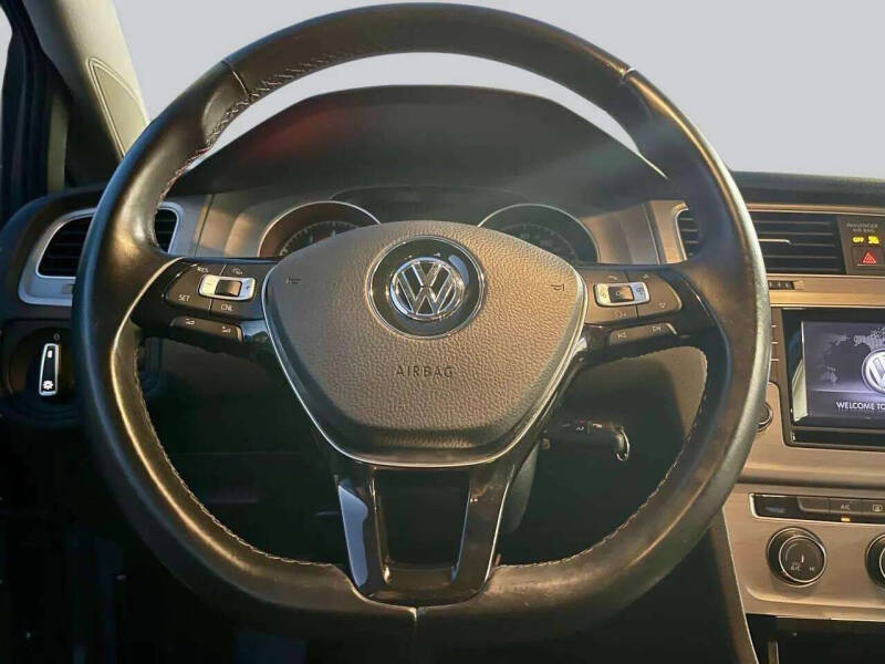 2015 Volkswagen Golf TSI S