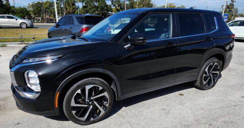 2022 Mitsubishi Outlander ES