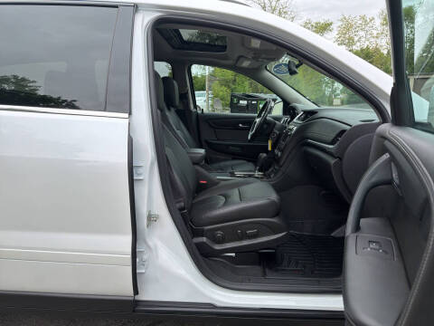 2017 Chevrolet Traverse LT