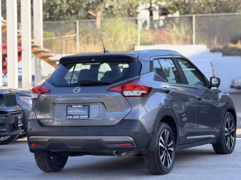 2020 Nissan Kicks SR