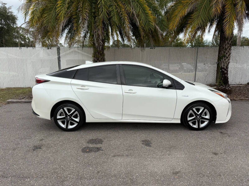 2017 Toyota Prius Three Touring