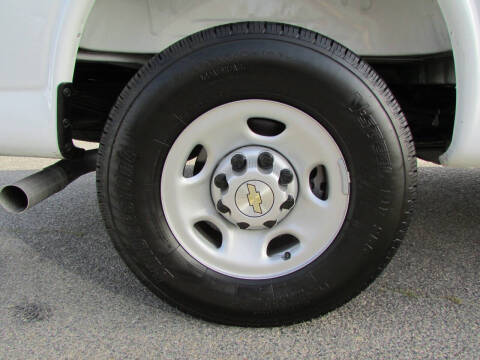 2025 Chevrolet Express 2500