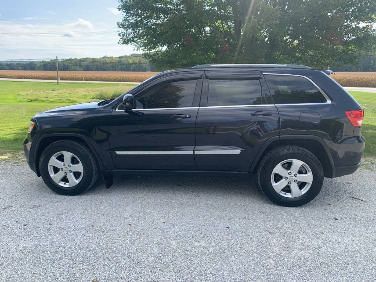 2011 Jeep Grand Cherokee for sale at Car Connection in Painesville, OH