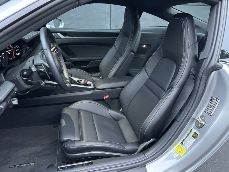 2024 Porsche 911 Carrera