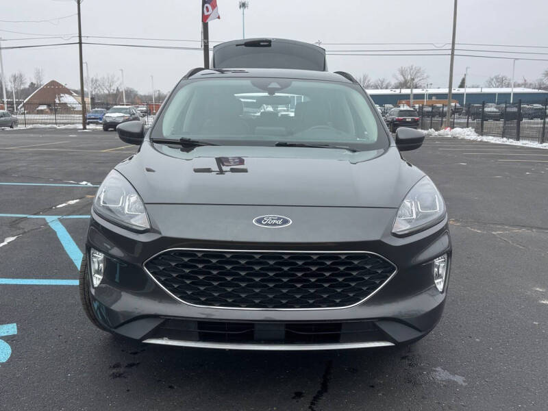2020 Ford Escape SEL