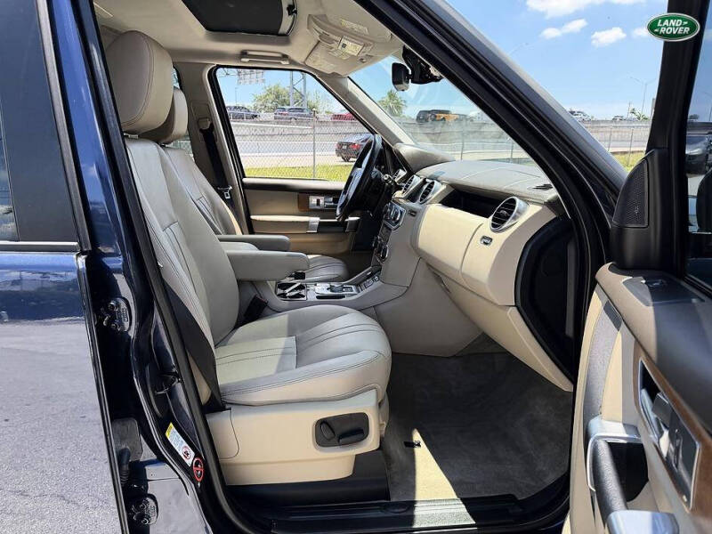 2016 Land Rover LR4