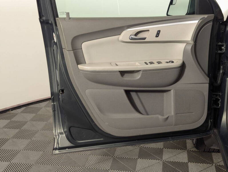 2011 Chevrolet Traverse LT