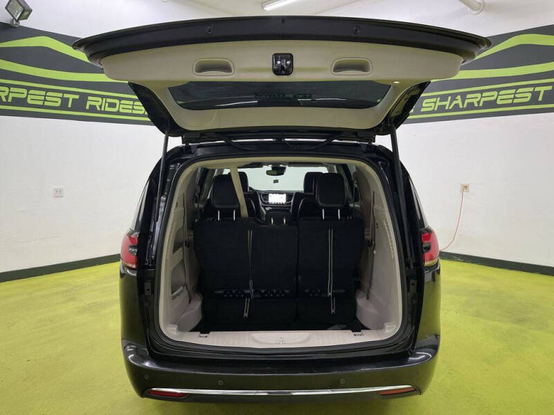 2022 Chrysler Pacifica Touring L