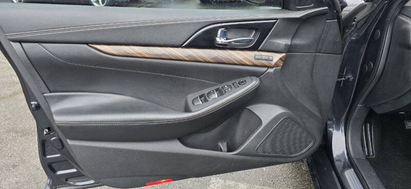 2016 Nissan Maxima Platinum