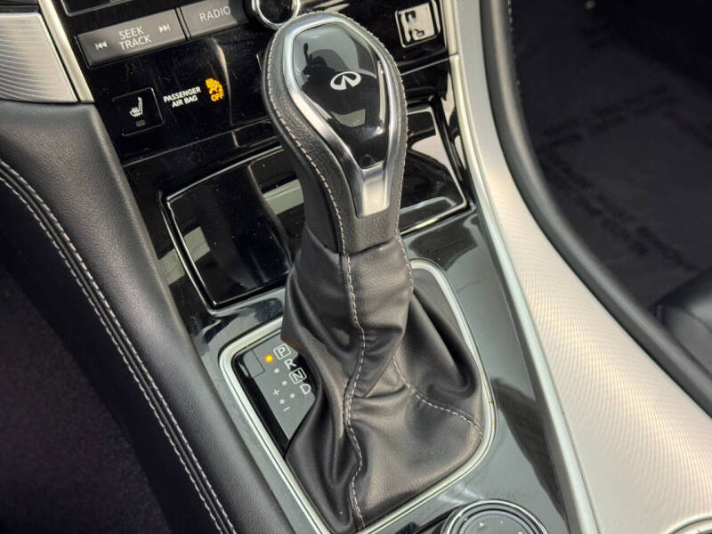 2021 Infiniti Q50 Luxe