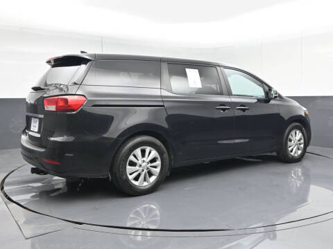 2017 Kia Sedona LX