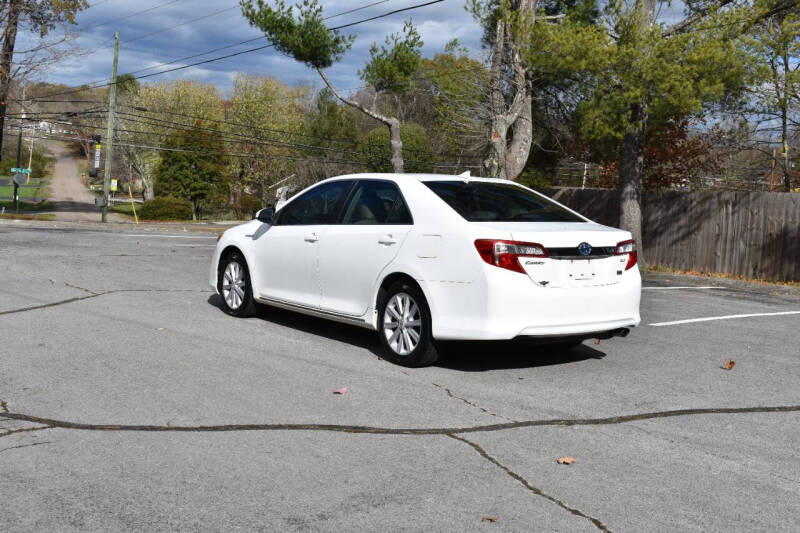 2012 Toyota Camry XLE Hybrid photo 4