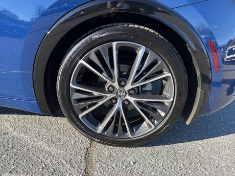 2024 Toyota Prius LE