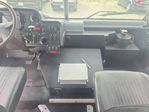 2015 Freightliner MT45 Chassis