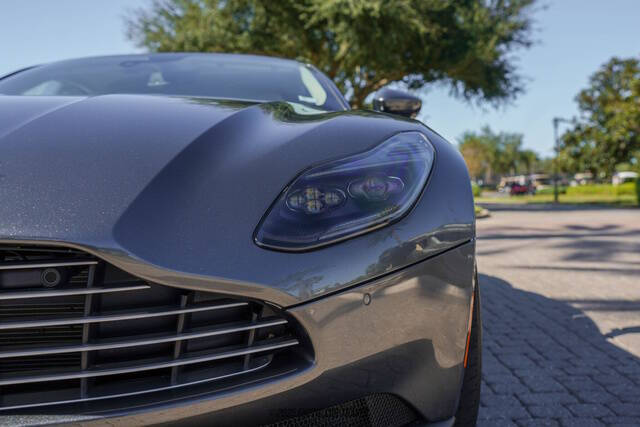 2020 Aston Martin DB11 Volante