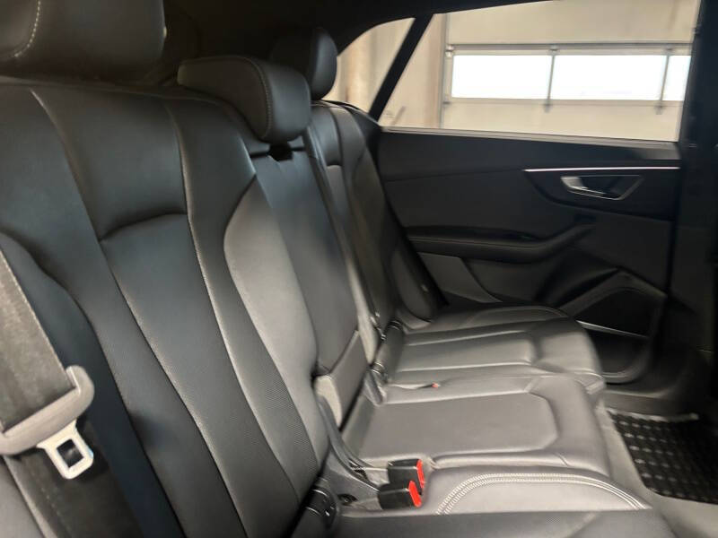 2023 Audi Q8 quattro Premium Plus 55 TFSI