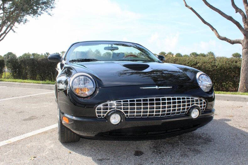 2002 Ford Thunderbird Deluxe