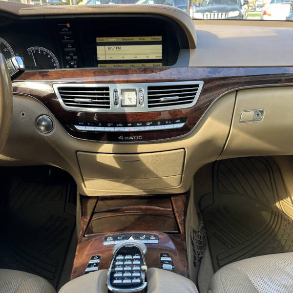 2010 Mercedes-Benz S-Class S 550 4MATIC