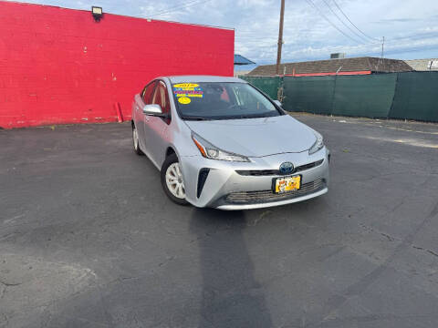 2019 Toyota Prius L Eco
