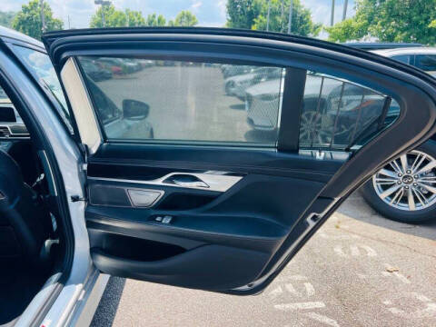 2017 BMW 7 Series 740i