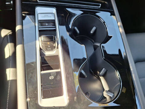 2026 Volkswagen Atlas Cross Sport SEL R-Line Black 4Motion