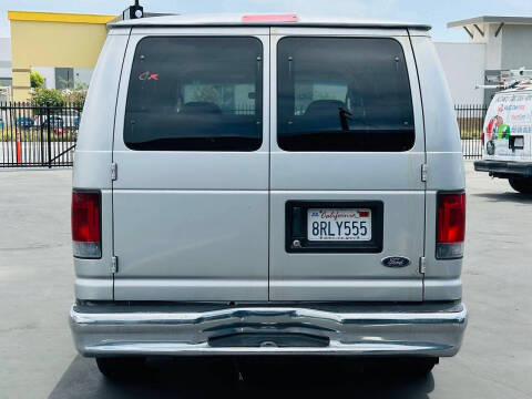 2006 Ford E-Series E-150 XLT