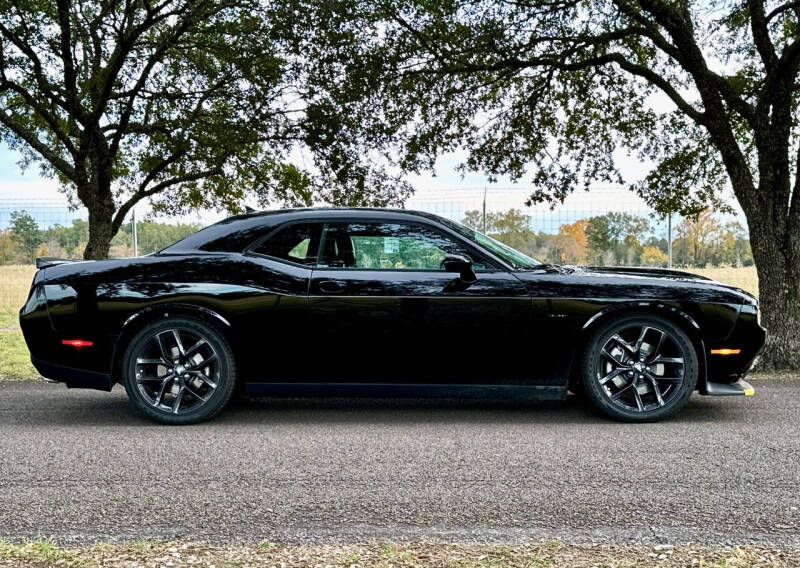 2023 Dodge Challenger R/T photo 6