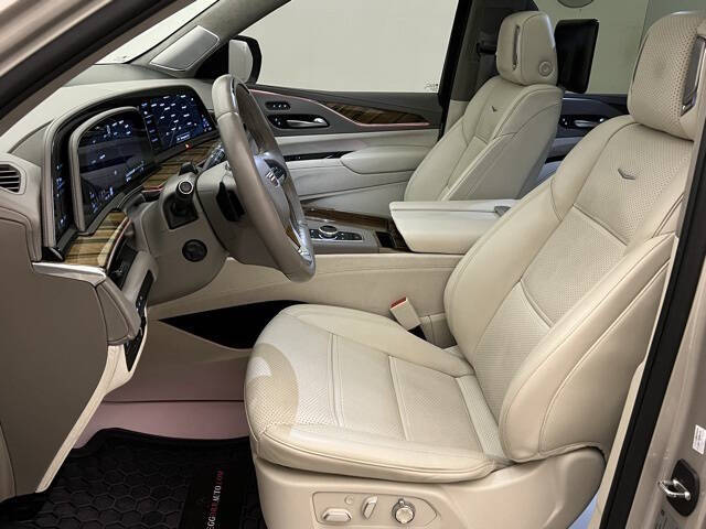 2023 Cadillac Escalade ESV Premium Luxury Platinum