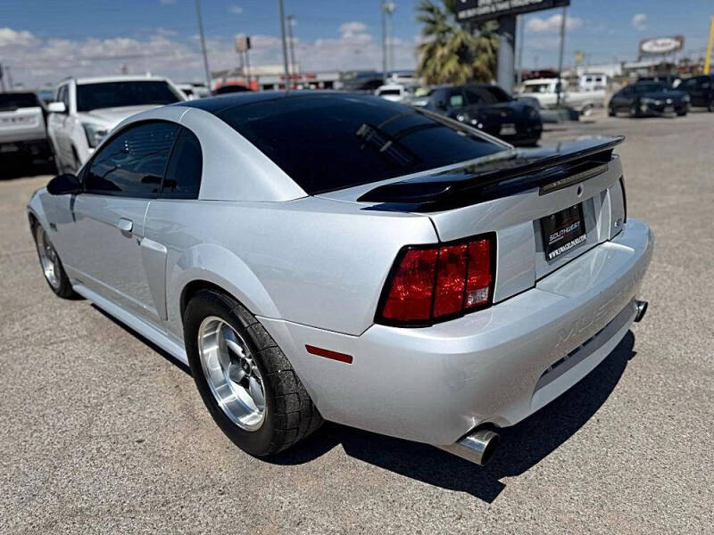 2002 Ford Mustang GT Deluxe