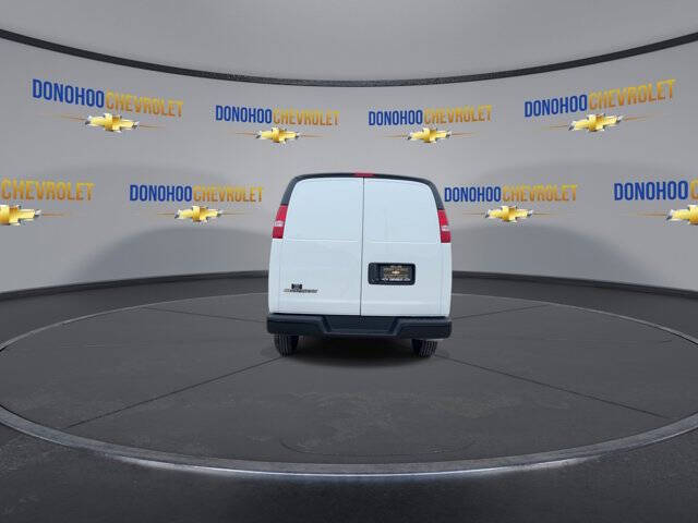 2025 Chevrolet Express 2500